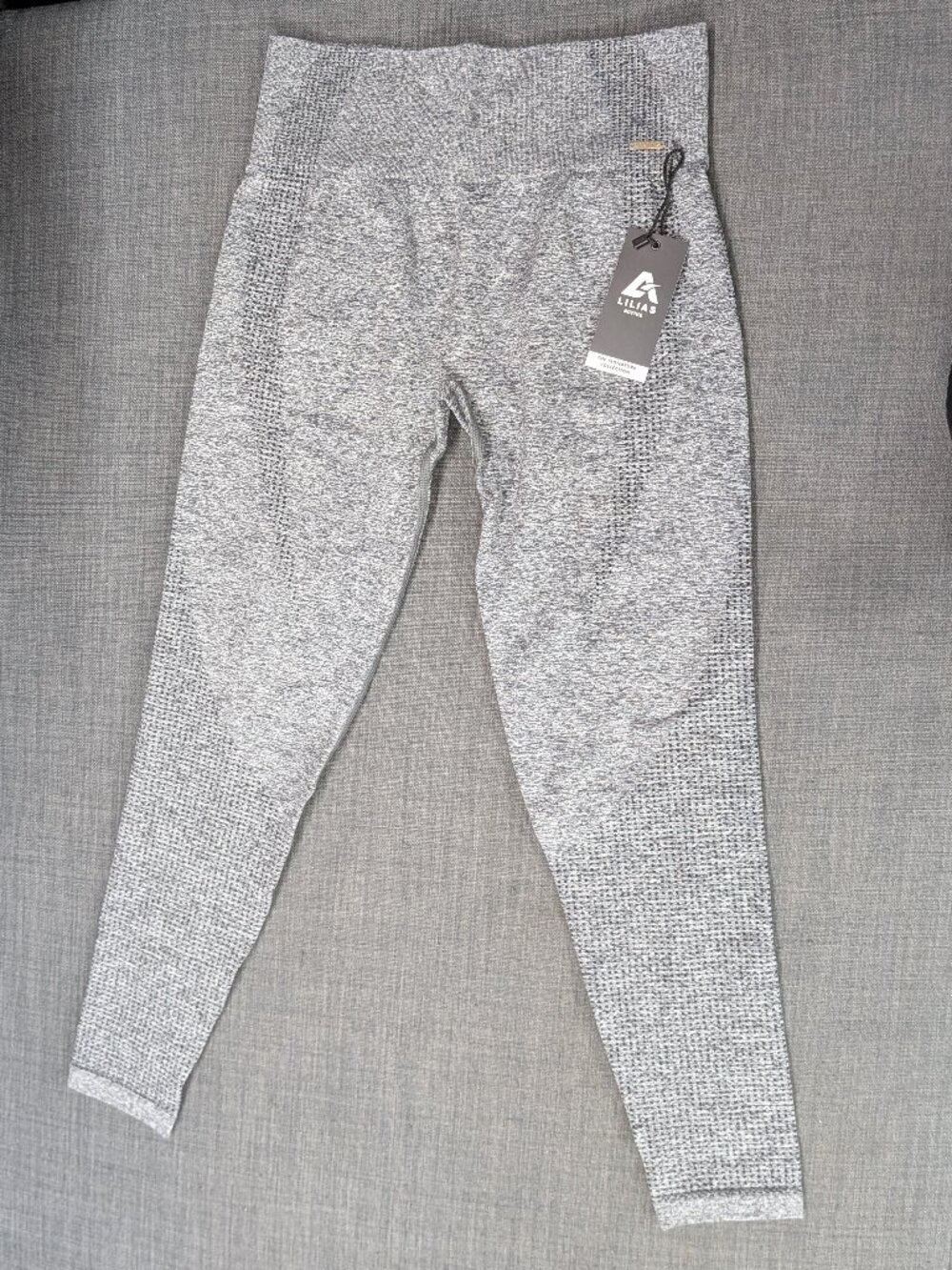 Lilias Active | Seamless Scrunch Collection Grey Leggings - XS